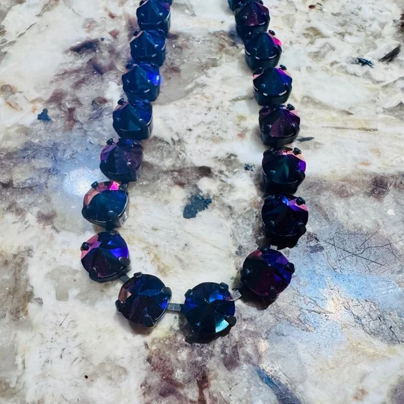 TOVA Volcano Sparkling Stud Oakland Smutt Crystal Necklace - Picture 14 of 15